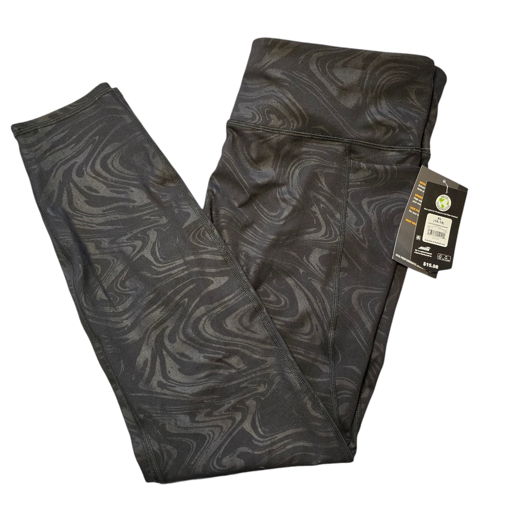 NWT Womens XL 16-18 Black Swirl Pattern Capri Leggings